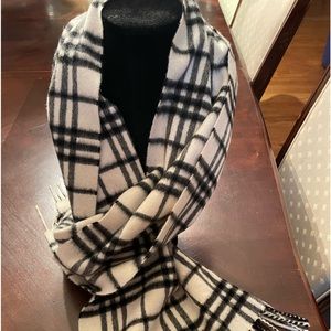 Super Soft Burberry Cashmere Scarf